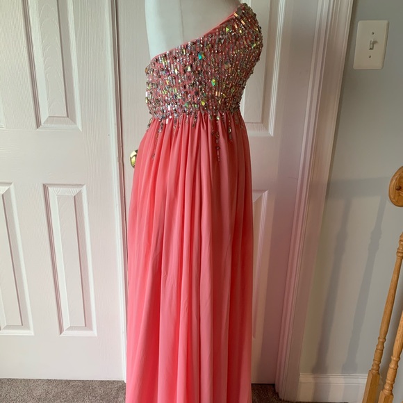 Pink prom dress (donated) - Picture 5 of 10
